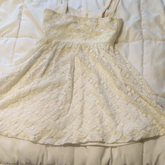 -$3/12$-Cream Lace Buttoned Dress - Picture 7 of 8